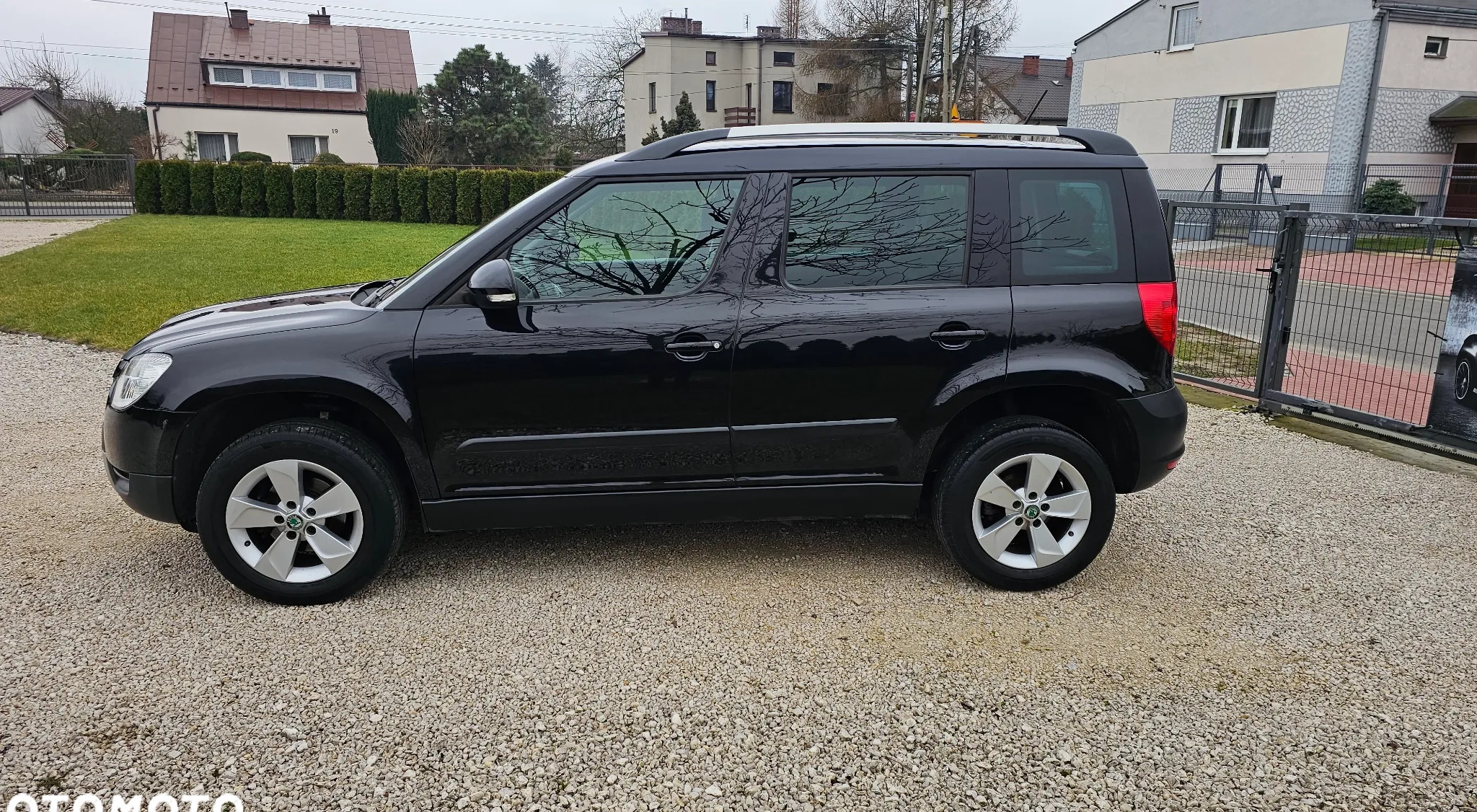 Skoda Yeti cena 24900 przebieg: 120000, rok produkcji 2012 z Ciężkowice małe 497